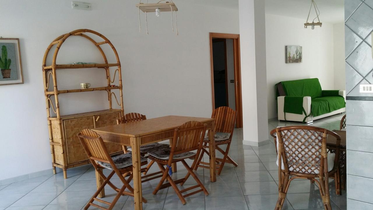 Vacation House A Mola Di Bari Apartment ภายนอก รูปภาพ